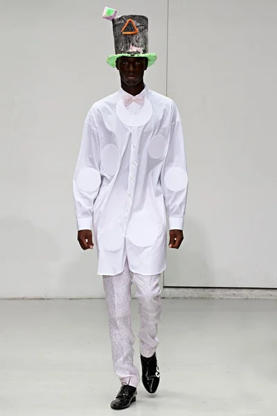 Look 28